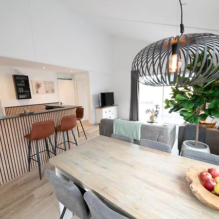 פארק נופש Recreatiepark De Koornmolen Zevenhuizen (Zuidplas)