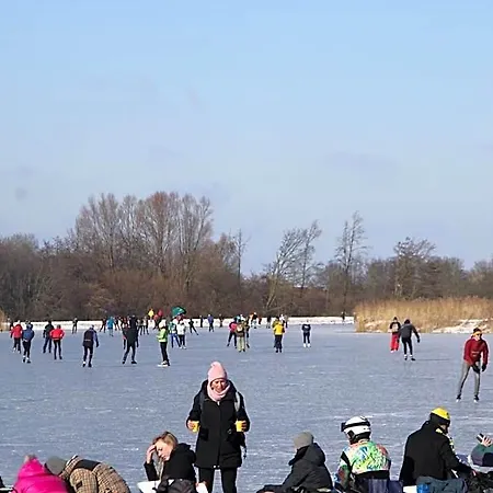 Aldeamento Turístico Recreatiepark De Koornmolen Zevenhuizen (Zuidplas)