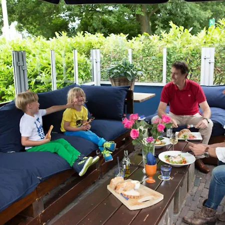 Recreatiepark De Koornmolen Kompleks wypoczynkowy *