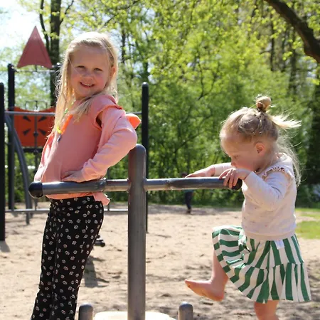 假日公园 Recreatiepark De Koornmolen *