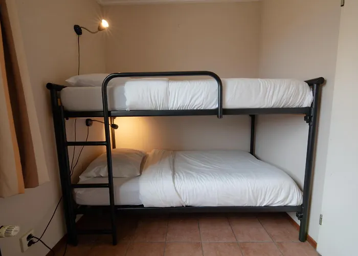 假日公园 Recreatiepark De Koornmolen