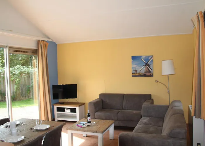 假日公园 Recreatiepark De Koornmolen